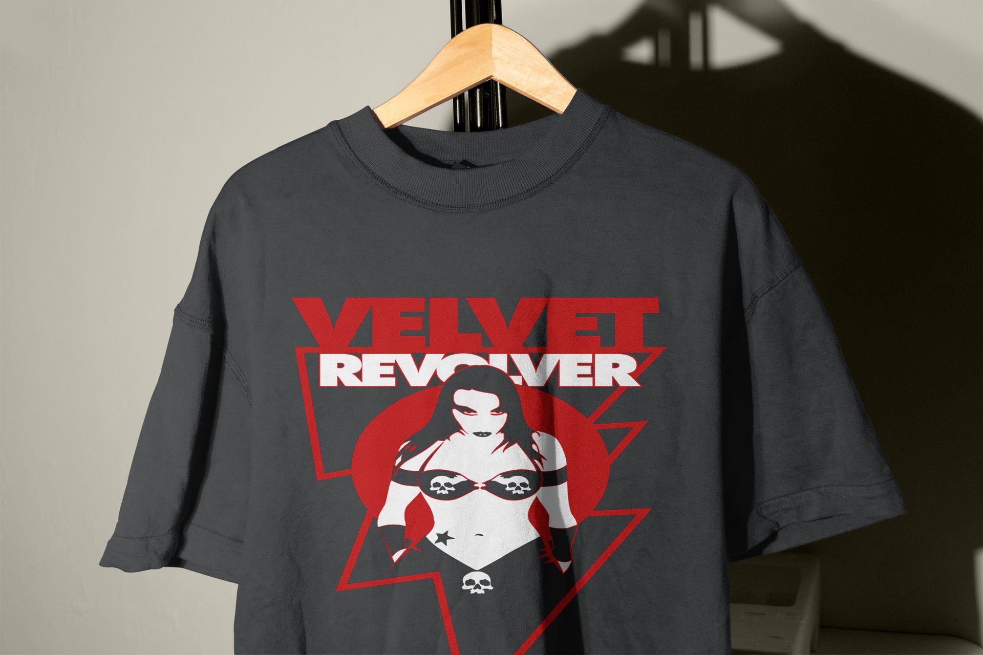 Velvet Revolver T-Shirt – Bold Skull Graphic T-Shirt